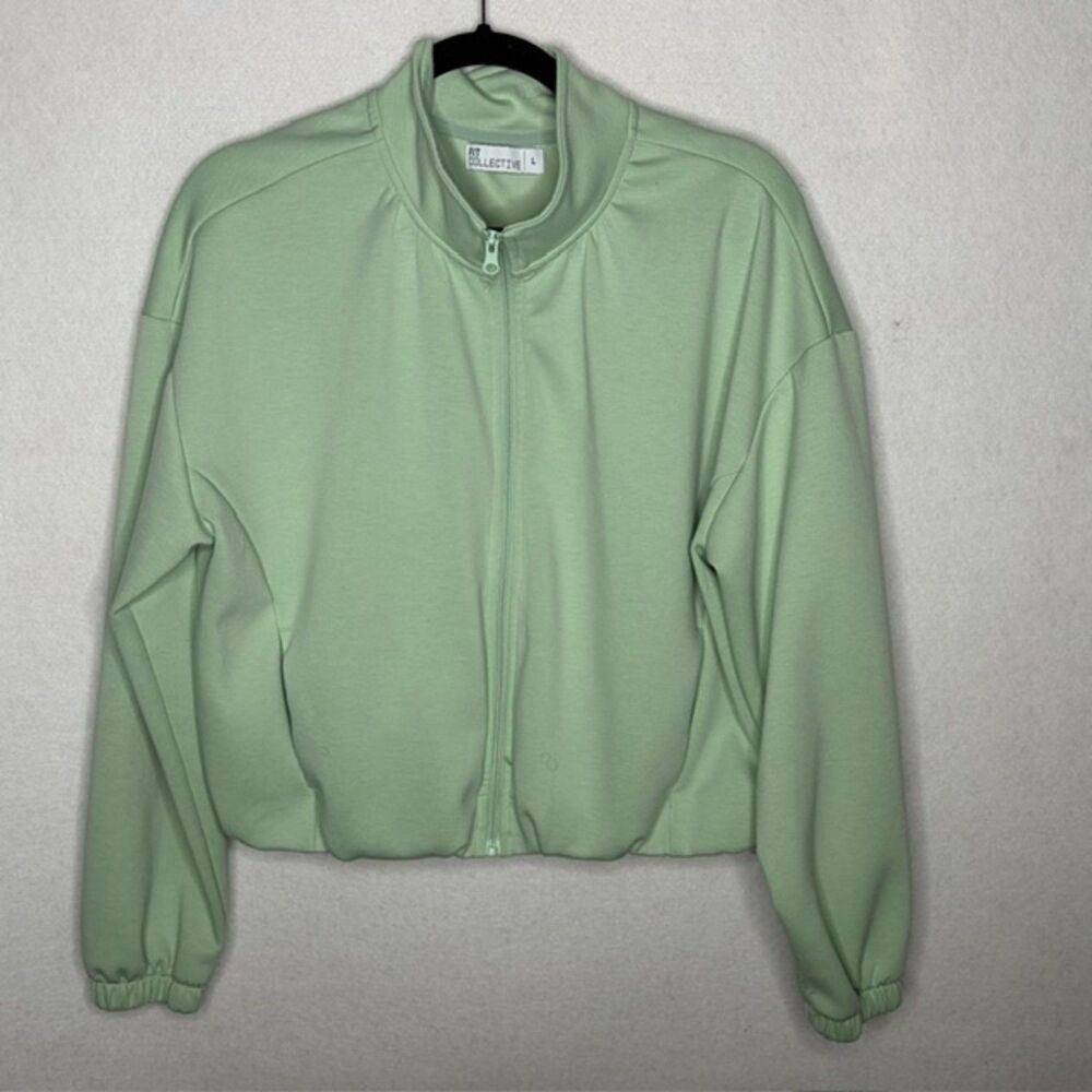Fit Collective Mint Green Cropped Mock Neck Sweatshirt Size Large